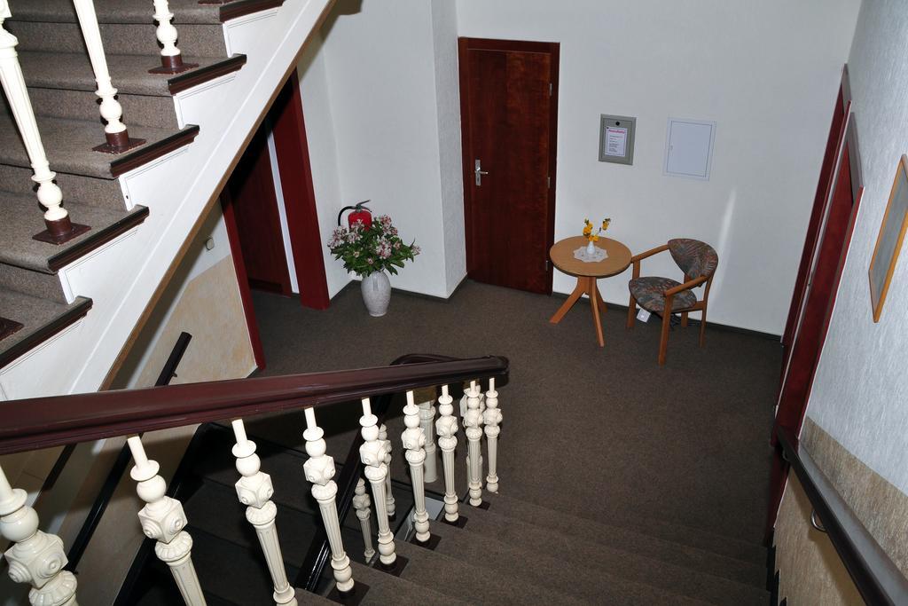 Hotel Am Hohen Schwarm Saalfeld Saale Luaran gambar