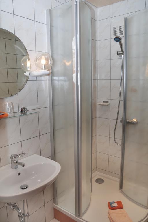 Hotel Am Hohen Schwarm Saalfeld Saale Luaran gambar